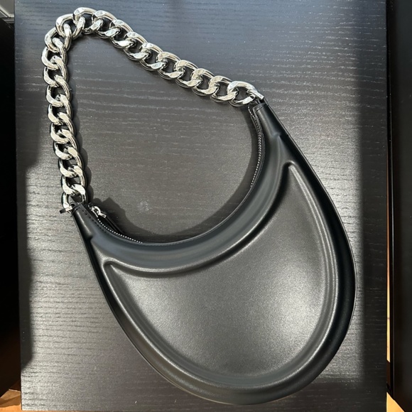 🚫SOLD🚫  Zara Half Chain Strap Moon Black Shoulder Bag - Picture 4 of 4